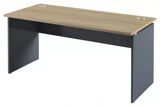 Стол прямой с заглушками кабель-канала