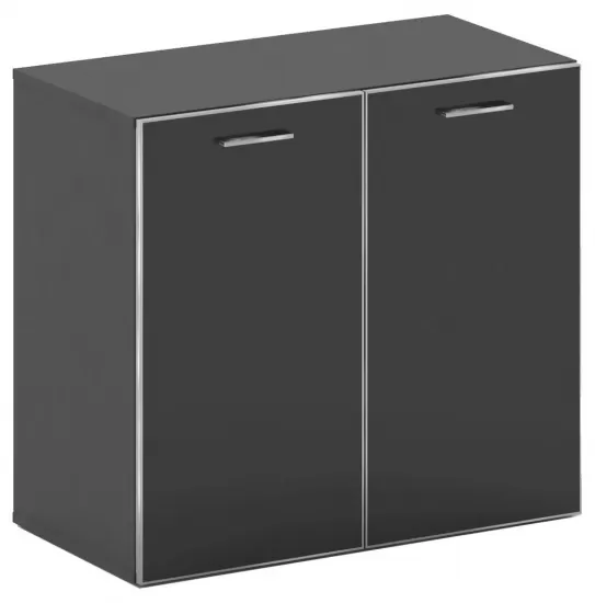 Шкаф широкий низкий со стеклом